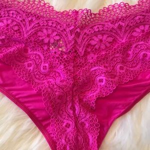 💗Fuchsia Cheekini NWOT PANTIES 💗